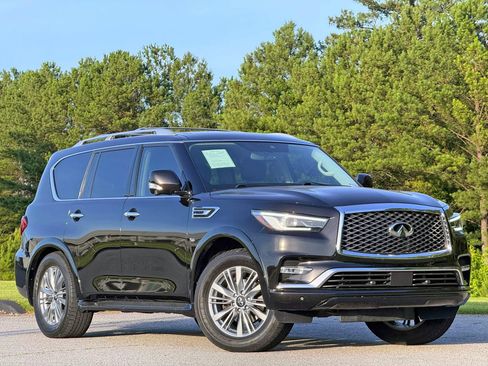 Used 2018 INFINITI QX80 2WD w/ Driver Assistance Package image 5