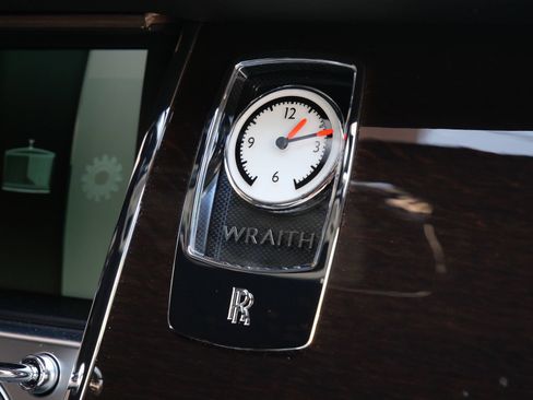 Certified 2015 Rolls-Royce Wraith RWD image 14