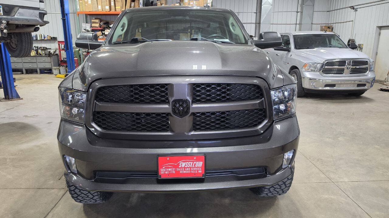 Used 2022 RAM 1500 Express w/ Express Value Package AWD/4WD image 3