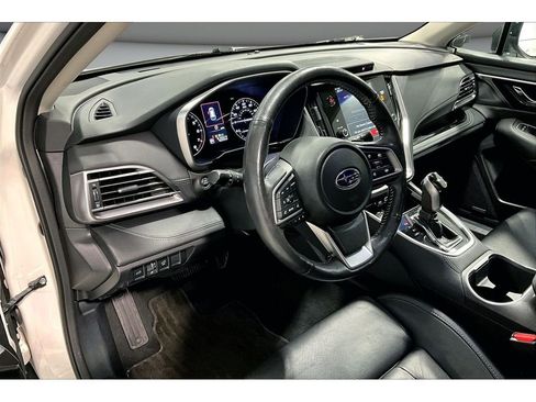 Used 2023 Subaru Outback Limited image 15