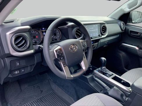 Used 2023 Toyota Tacoma SR5 w/ Technology Package RWD image 17