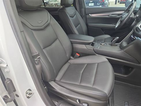 Used 2023 Cadillac XT6 Luxury FWD image 28