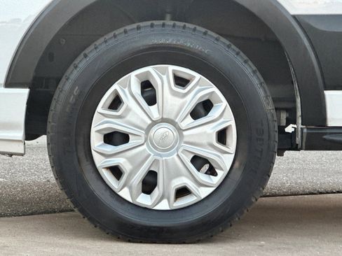 Used 2023 Ford Transit 350 XLT image 28