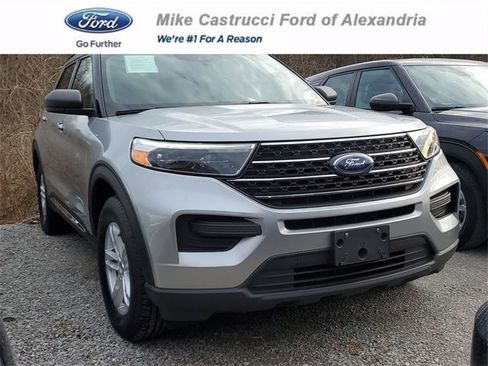 Used 2020 Ford Explorer XLT image 1
