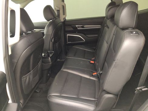 Used 2021 Kia Telluride LX FWD image 18