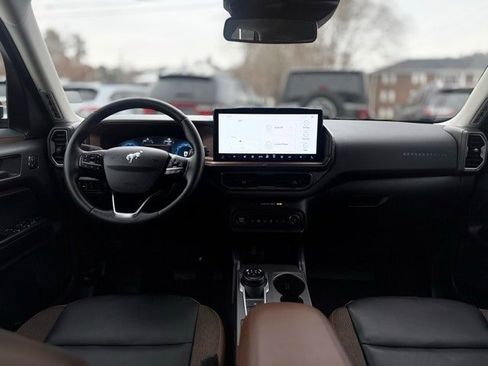 Used 2025 Ford Bronco Sport Outer Banks w/ Outer Banks Tech Package+ image 17