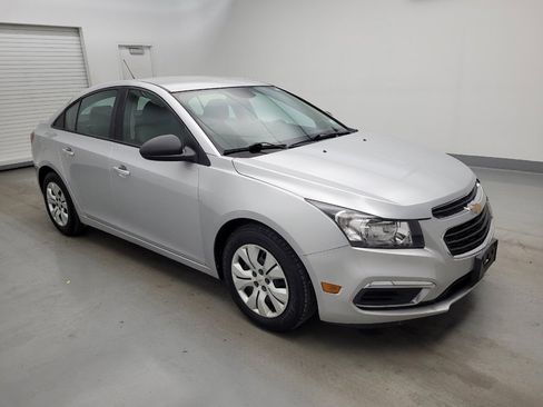 Used 2015 Chevrolet Cruze LS FWD image 11