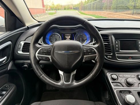 Used 2015 Chrysler 200 Limited w/ Convenience Group image 20