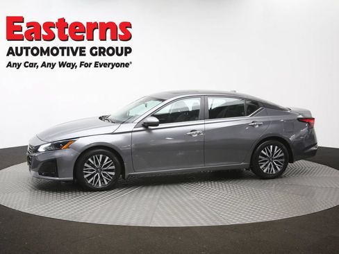Used 2023 Nissan Altima 2.5 SV w/ SV Premium Package FWD image 58