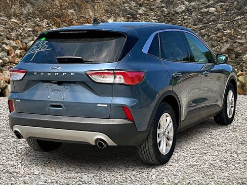 Used 2020 Ford Escape SE image 2