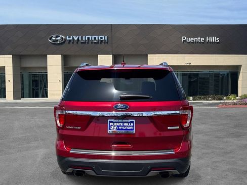 Used 2018 Ford Explorer Limited w/ Equipment Group 301A FWD image 5