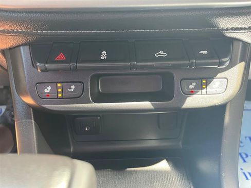 Used 2019 GMC Canyon SLE w/ Elevation Edition AWD/4WD image 14