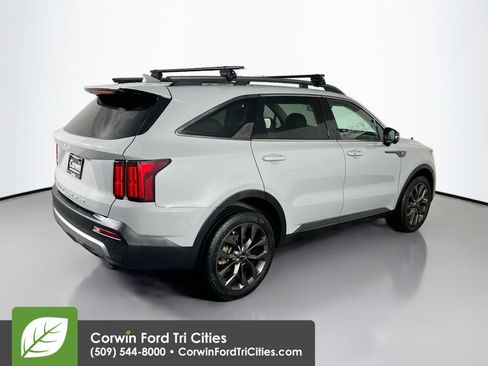Used 2022 Kia Sorento SX Prestige AWD/4WD image 16