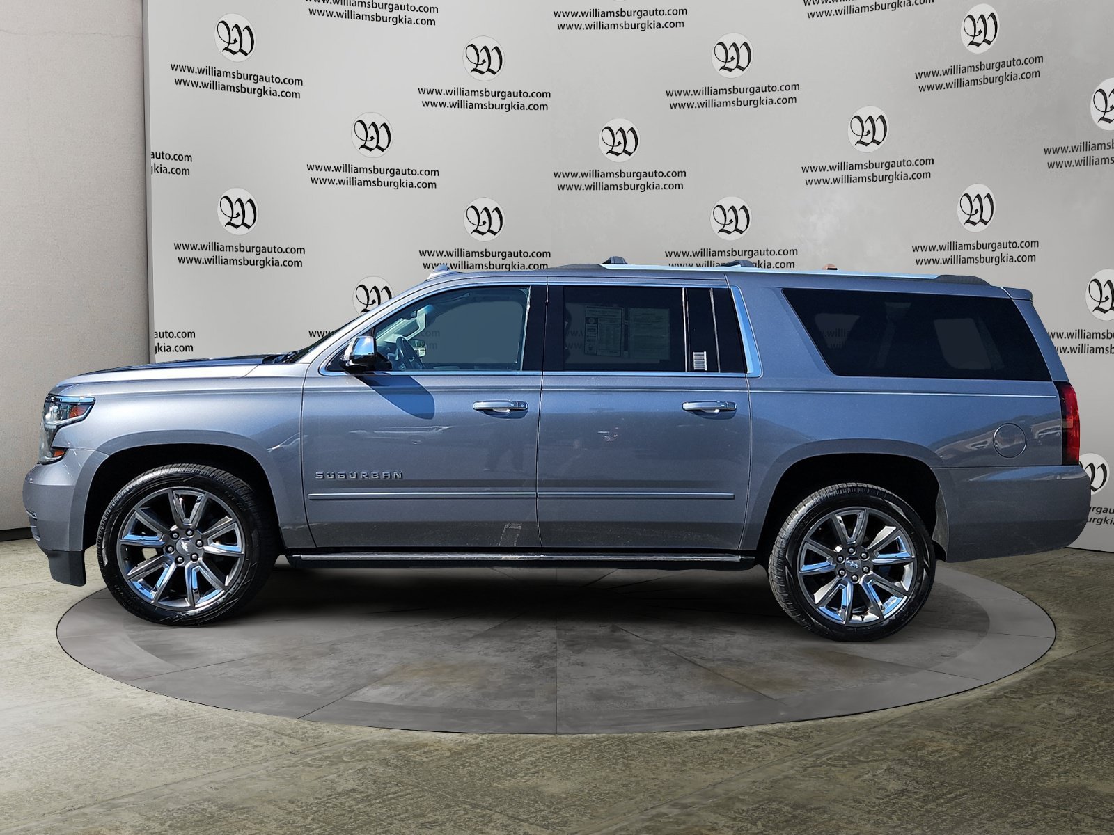 Used 2019 Chevrolet Suburban Premier AWD/4WD image 2