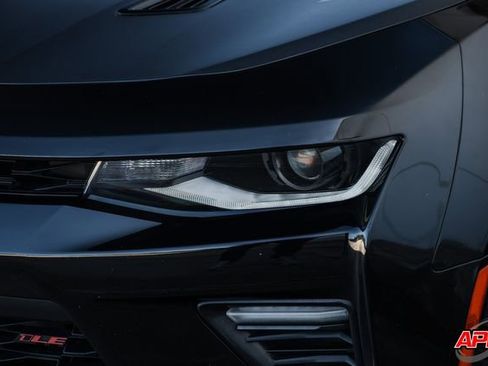 Used 2018 Chevrolet Camaro SS image 46