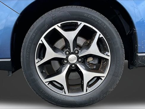Used 2015 Subaru Forester 2.0XT Premium AWD/4WD image 10