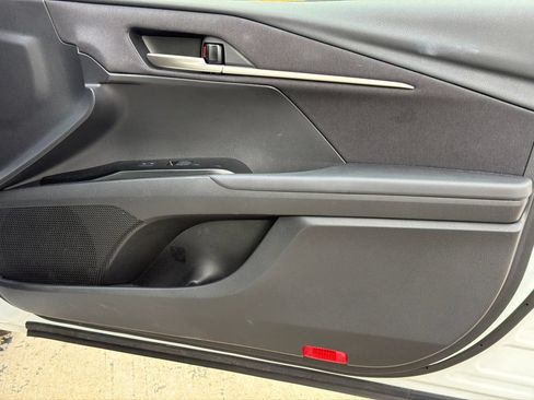 Used 2025 Toyota Camry LE w/ Convenience Package FWD image 13
