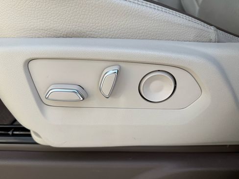 Used 2023 GMC Yukon Denali image 16