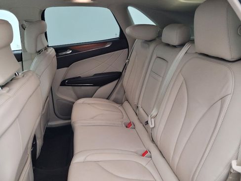 Used 2017 Lincoln MKC Select w/ Select Plus Package FWD image 18