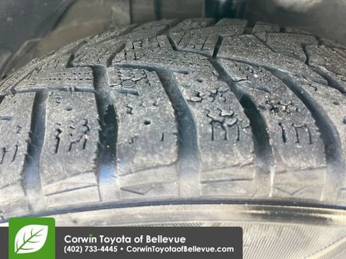 Used 2013 Toyota Camry LE FWD image 26