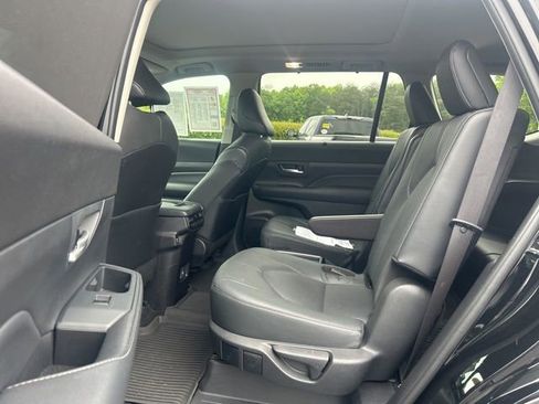Used 2024 Toyota Grand Highlander AWD image 18