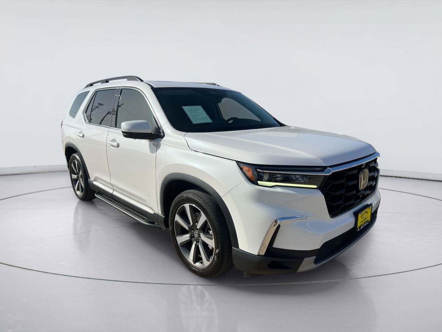 Used 2023 Honda Pilot Elite image 1