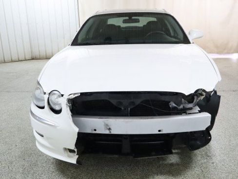 Used 2009 Buick LaCrosse CXL image 7