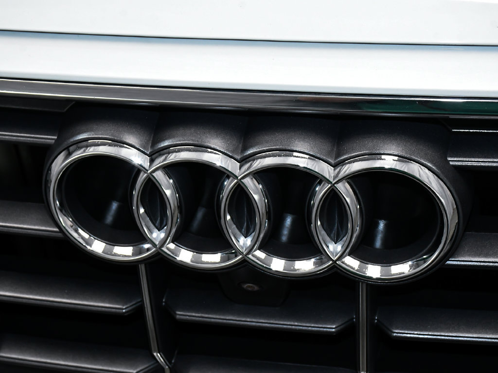 Used 2022 Audi Q8 Premium AWD/4WD image 85