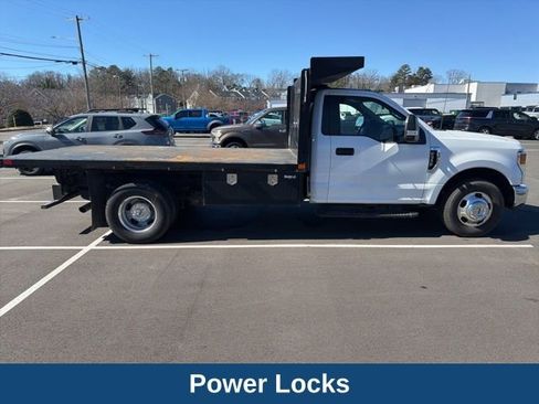 Used 2022 Ford F350 XL w/ Power Equipment Group image 4
