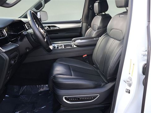 Used 2022 Jeep Grand Wagoneer Series I image 13
