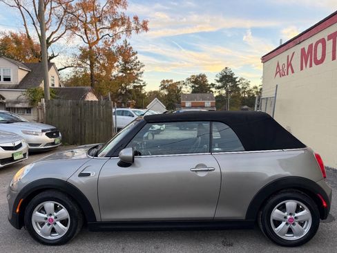Used 2017 MINI Cooper Convertible image 17
