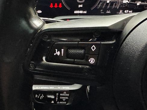 Used 2022 Porsche Taycan 4S image 28