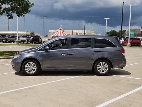 Used 2016 Honda Odyssey EX image 9