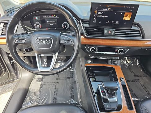 Used 2023 Audi Q5 2.0T Premium Plus w/ Premium Plus Package AWD/4WD image 16