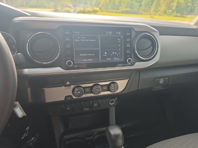 Used 2021 Toyota Tacoma SR5 w/ SR5 Appearance Package (SM) RWD image 20
