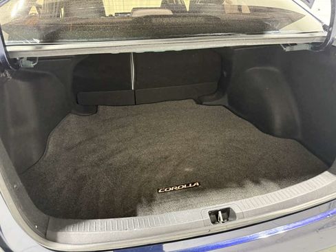Used 2021 Toyota Corolla LE w/ Carpet Mat Package (TMS) FWD image 20
