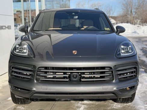 Used 2023 Porsche Cayenne image 9