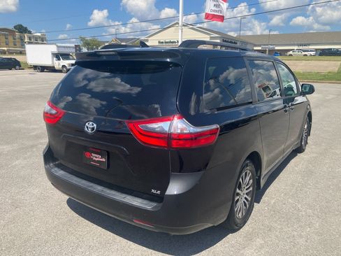Used 2020 Toyota Sienna XLE FWD image 7