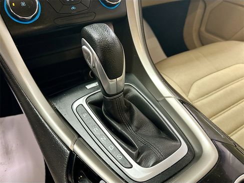 Used 2014 Ford Fusion SE image 15