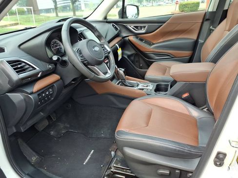 Used 2022 Subaru Forester Touring AWD/4WD image 10