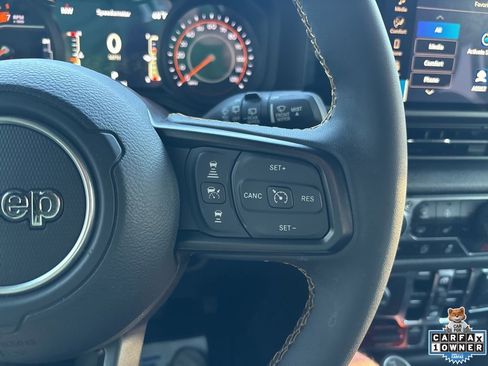 Used 2024 Jeep Wrangler Unlimited Sport AWD/4WD image 61