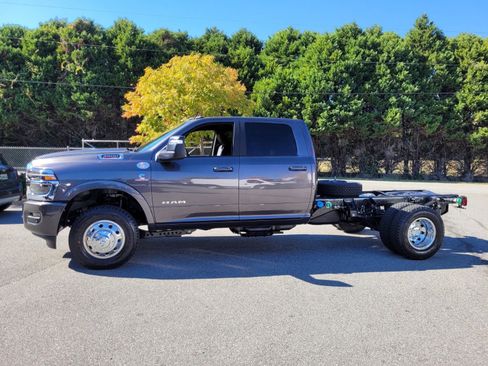New 2026 RAM 3500 Tradesman image 2