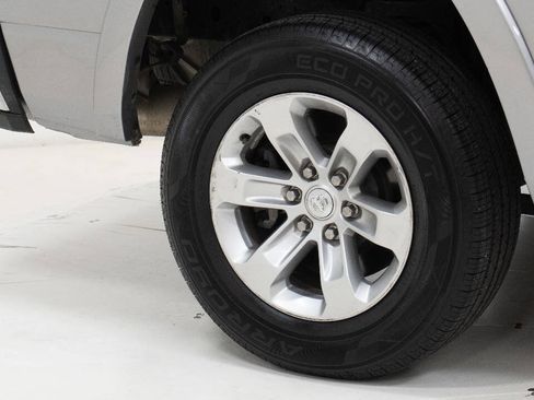 Used 2020 RAM 1500 Laramie AWD/4WD image 74