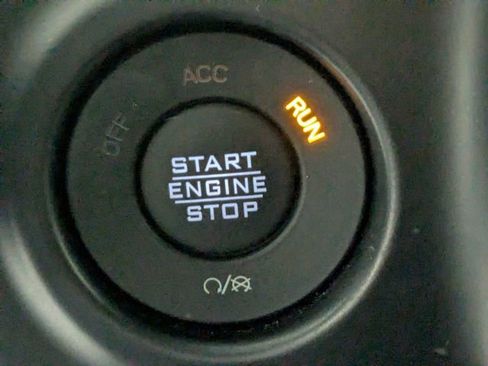 Used 2022 Jeep Wrangler Unlimited Rubicon w/ Trailer Tow Package image 23