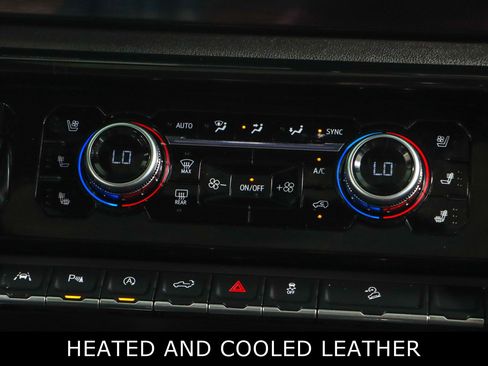 Used 2023 GMC Sierra 1500 AT4 image 21