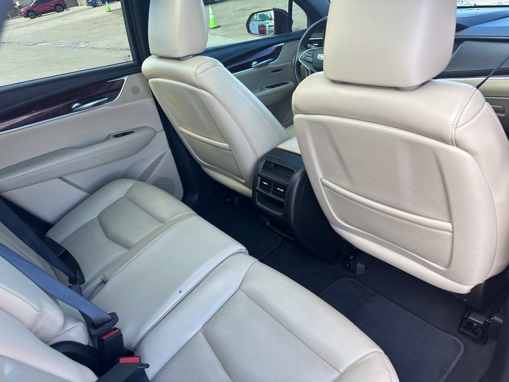 Used 2017 Cadillac XT5 Premium Luxury AWD/4WD image 26