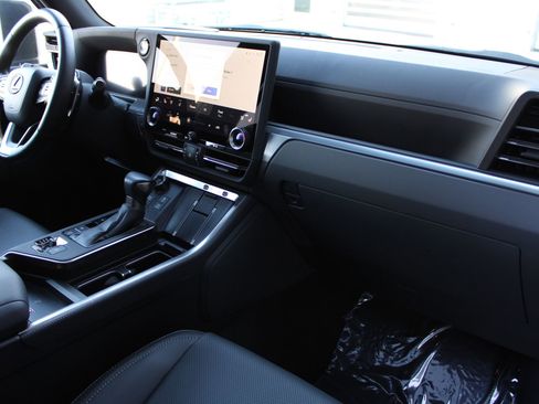 Used 2024 Lexus GX 550 GX 550 Premium+ image 30