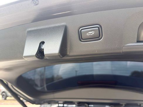 Used 2022 Kia Telluride SX w/ SX Prestige Package image 10