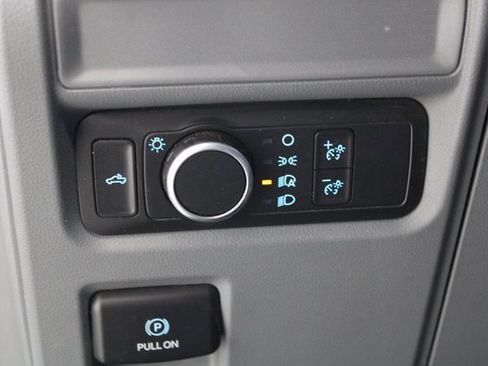 Used 2022 Ford F150 XL w/ Trailer Tow Package image 11