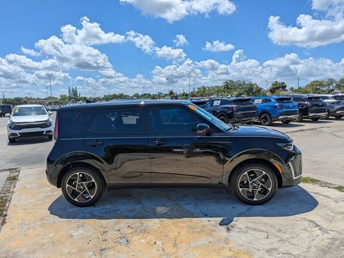 Certified 2025 Kia Soul EX FWD image 9